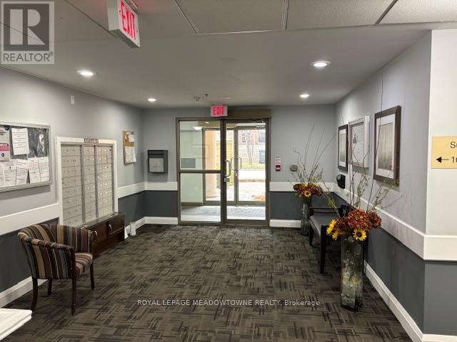 313 - 830 Scollard Court, Mississauga, Ontario  L5V 0A2 - Photo 3 - W12578806