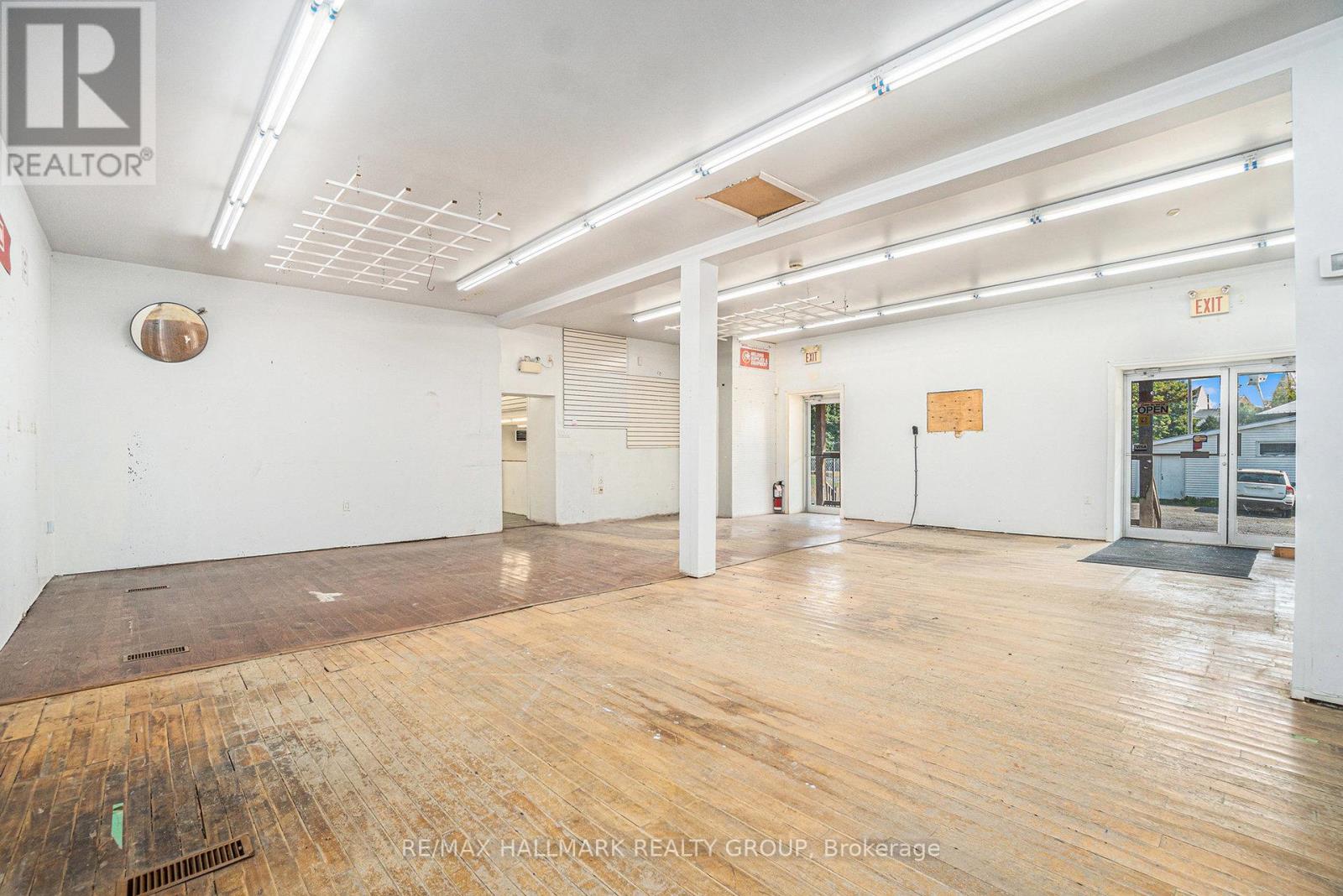 33 King Street, North Dundas, Ontario  K0C 1H0 - Photo 16 - X12388917