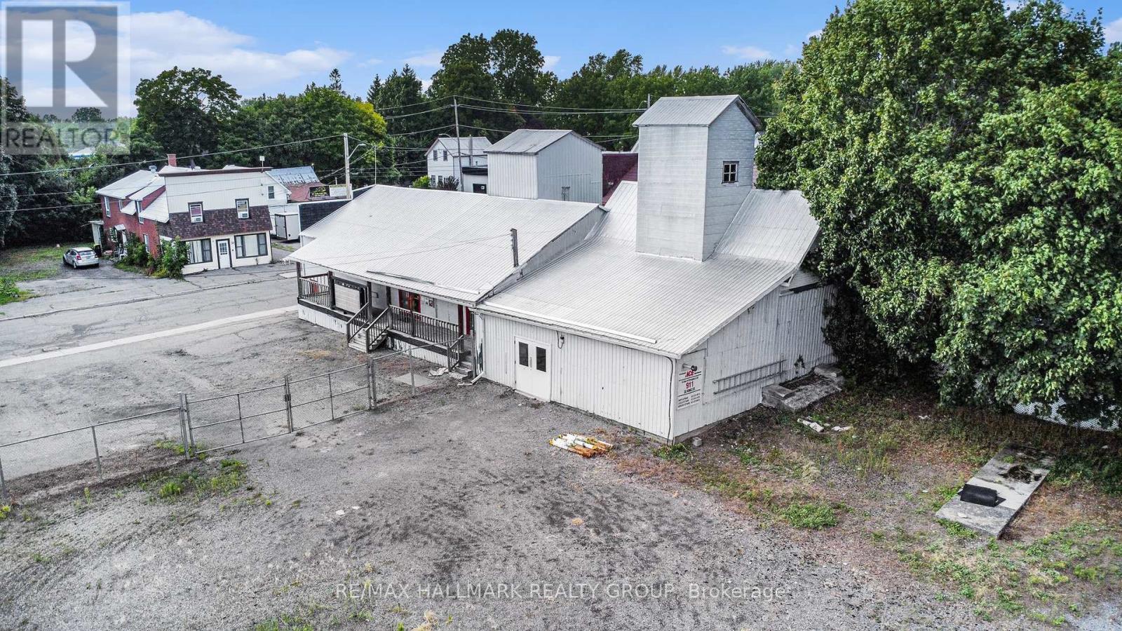 33 King Street, North Dundas, Ontario  K0C 1H0 - Photo 36 - X12388917