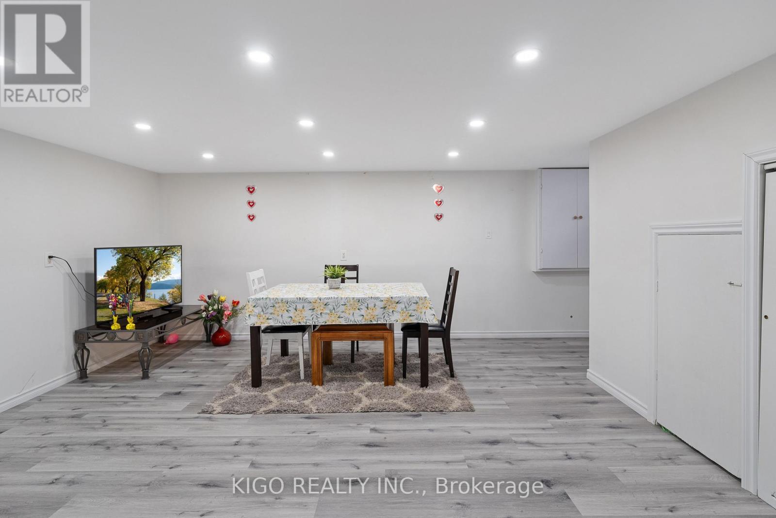 54 Brennan Drive N, Strathroy-Caradoc, Ontario  N7G 3S3 - Photo 32 - X12578556