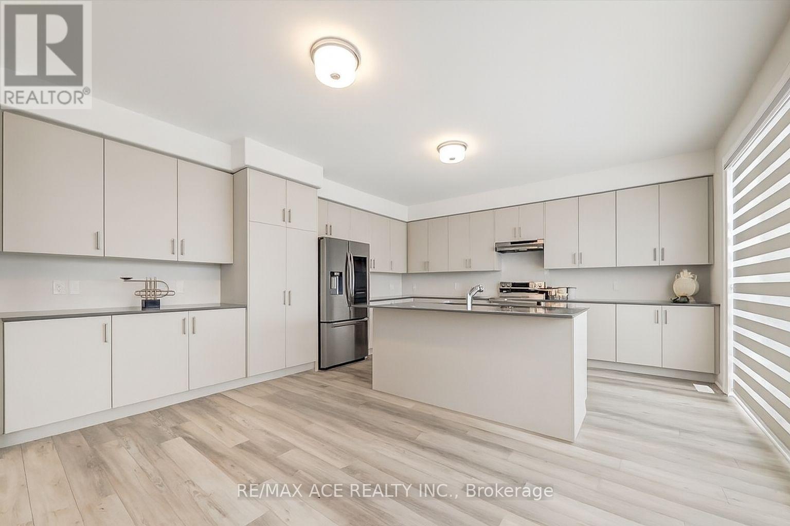 350 Cullen Trail, Peterborough, Ontario  K9H 0J9 - Photo 4 - X12578562