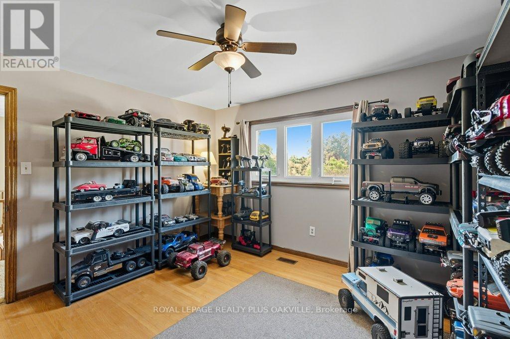 67 Horizon Court, Hamilton, Ontario  L9B 1W9 - Photo 25 - X12578628