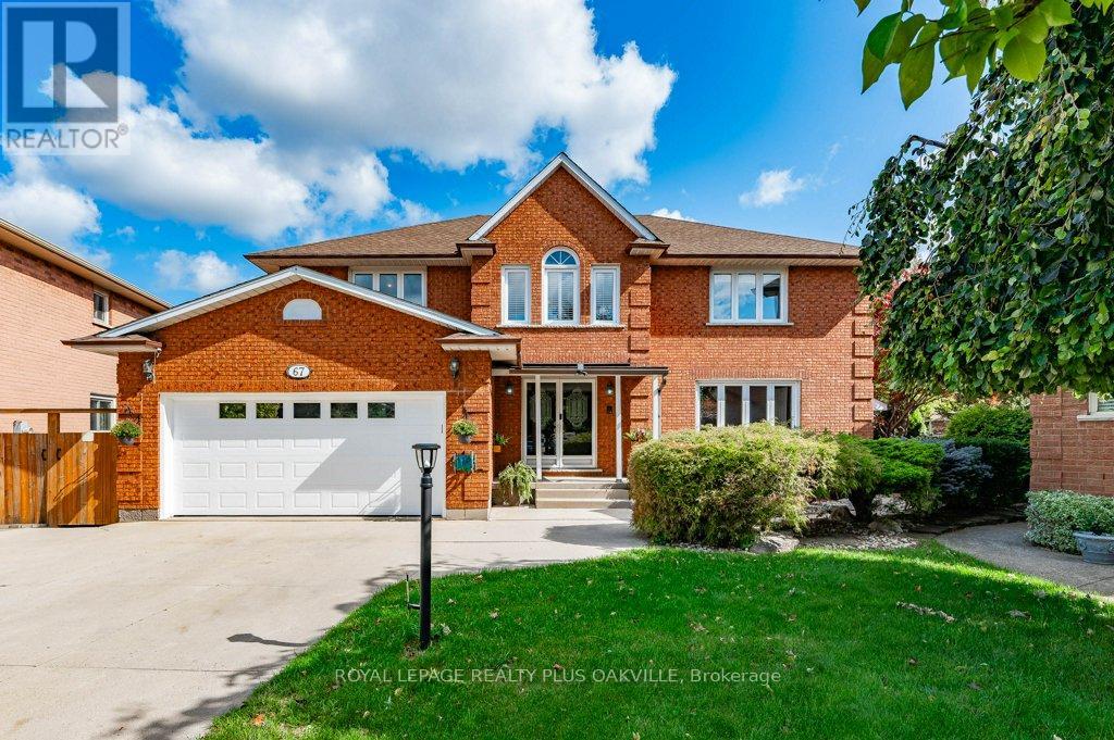 67 Horizon Court, Hamilton, Ontario  L9B 1W9 - Photo 3 - X12578628