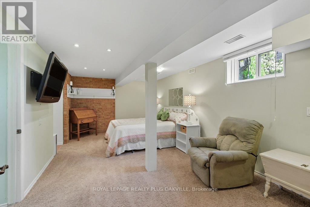 67 Horizon Court, Hamilton, Ontario  L9B 1W9 - Photo 39 - X12578628