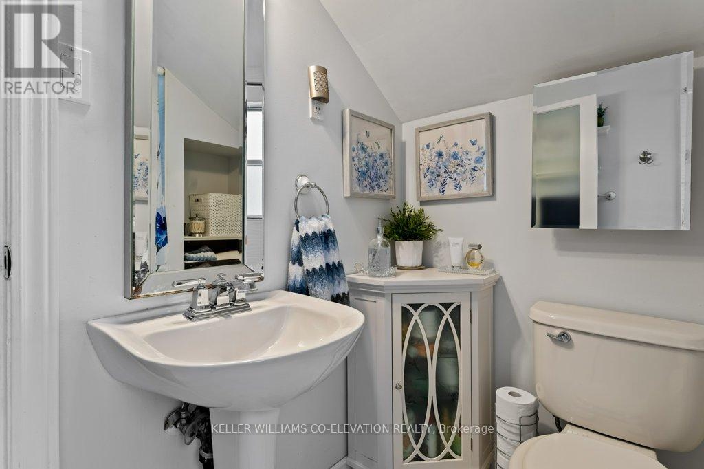 276 Graham Avenue S, Hamilton, Ontario  L8K 2M6 - Photo 32 - X12578672