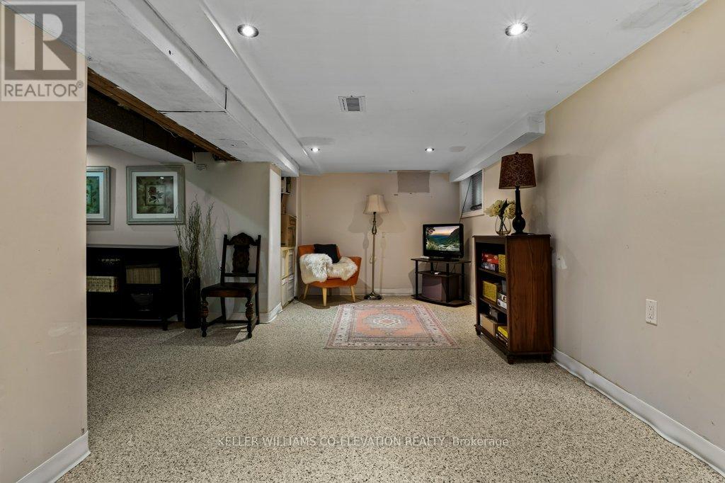 276 Graham Avenue S, Hamilton, Ontario  L8K 2M6 - Photo 34 - X12578672