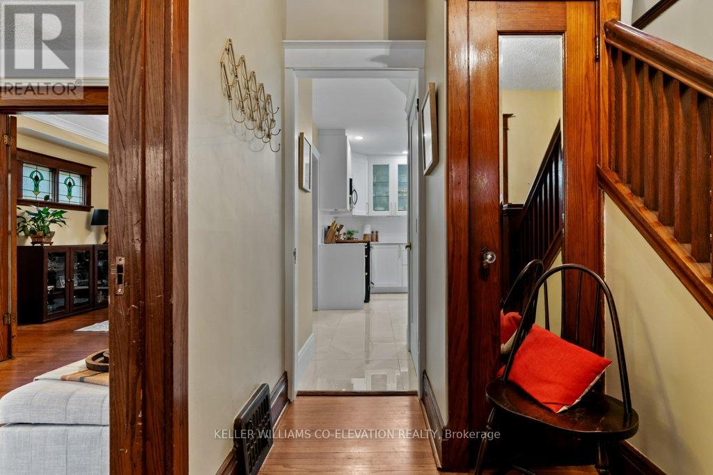 276 Graham Avenue S, Hamilton, Ontario  L8K 2M6 - Photo 6 - X12578672