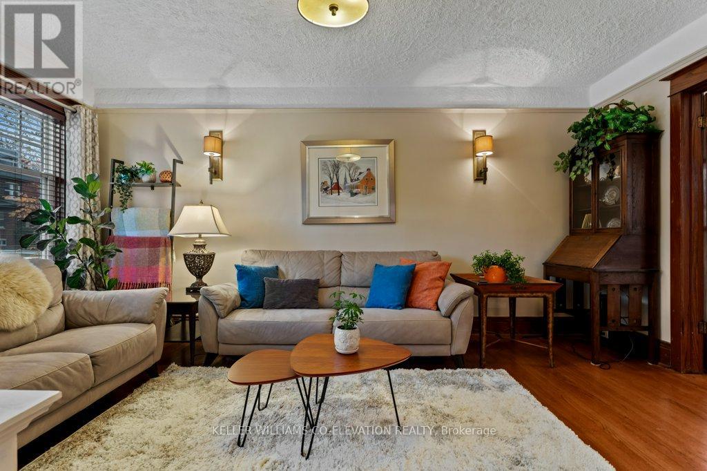 276 Graham Avenue S, Hamilton, Ontario  L8K 2M6 - Photo 8 - X12578672