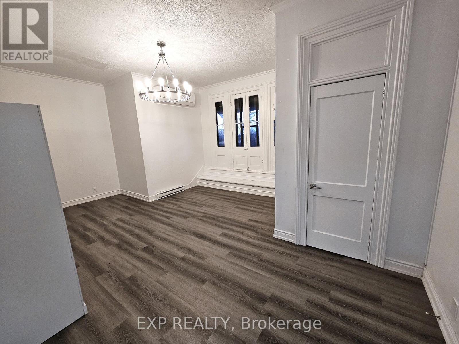 202 Green Street, Cobourg, Ontario  K9A 3W7 - Photo 3 - X12578684