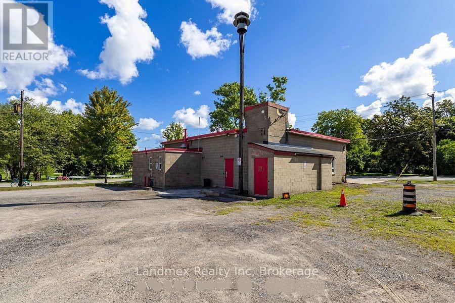 7 -11 River Street, Thorold, Ontario  L0S 1K0 - Photo 2 - X12578816