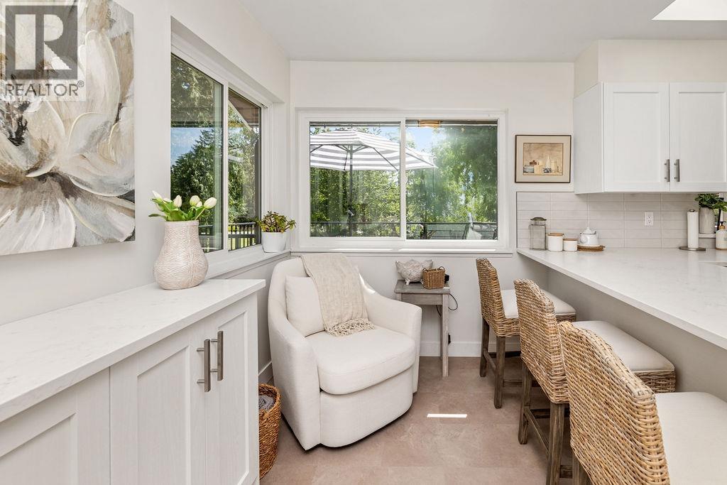 1200 Paggio Road, Roberts Creek, British Columbia  V0N 2W2 - Photo 13 - R3070262