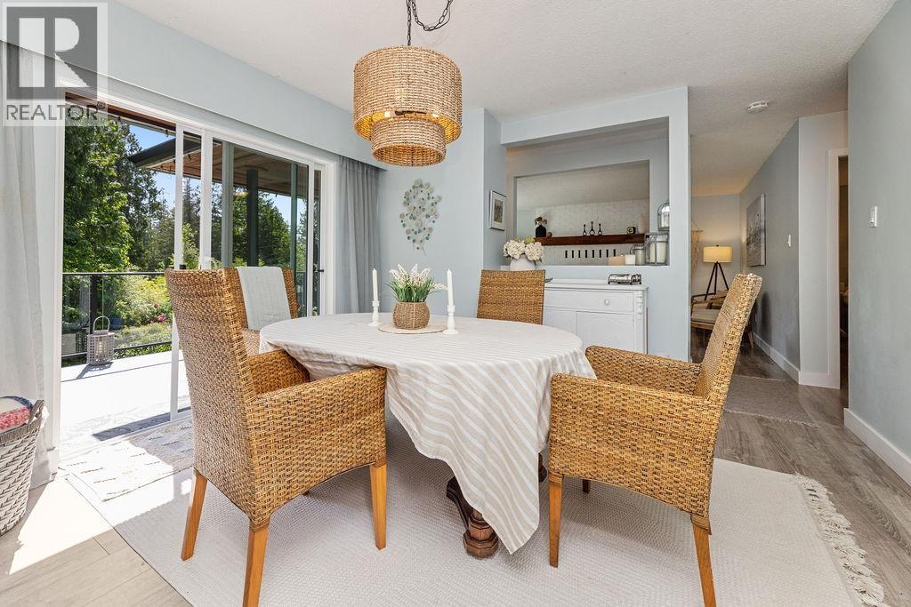 1200 Paggio Road, Roberts Creek, British Columbia  V0N 2W2 - Photo 17 - R3070262