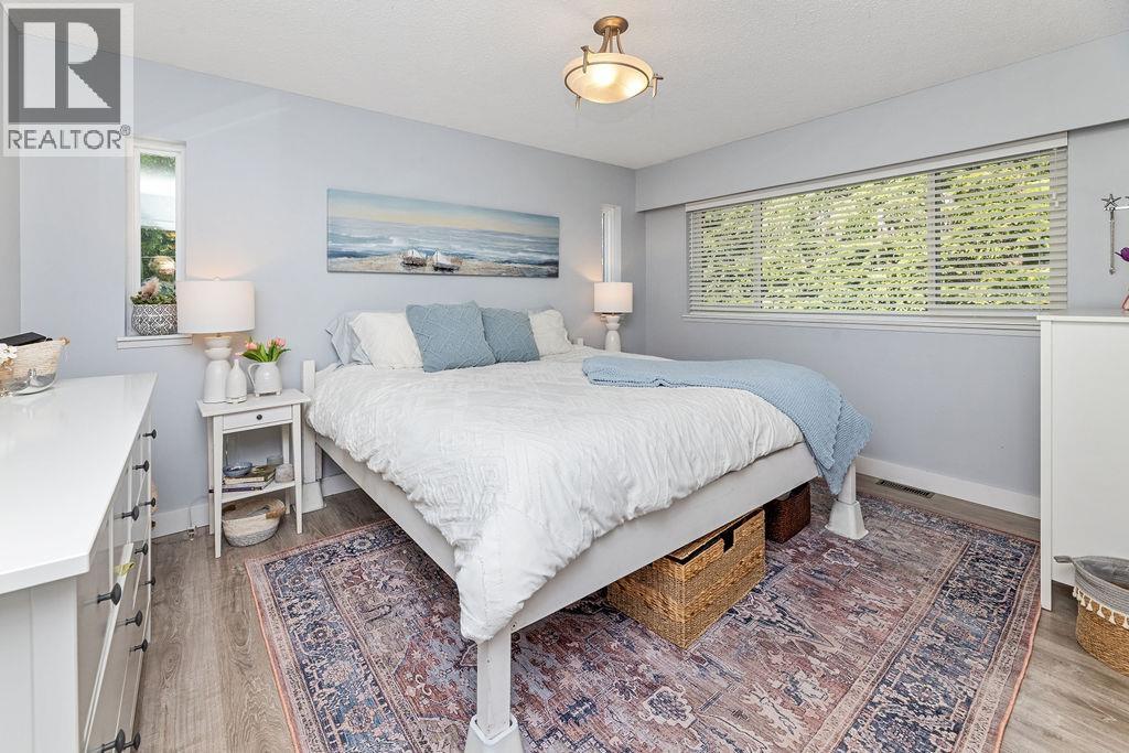 1200 Paggio Road, Roberts Creek, British Columbia  V0N 2W2 - Photo 21 - R3070262