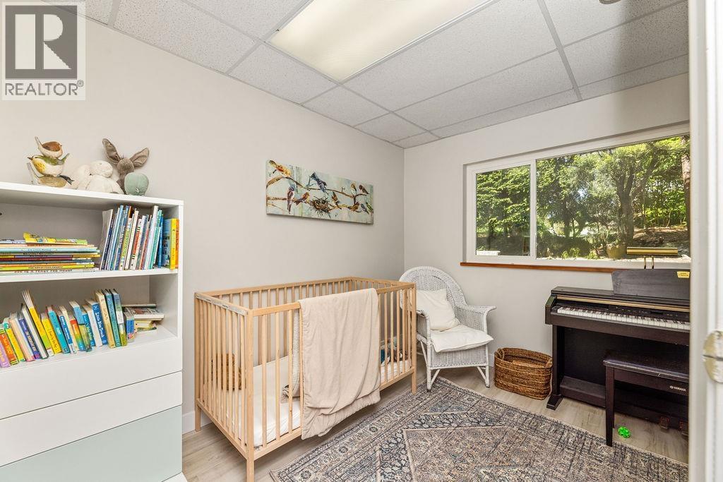 1200 Paggio Road, Roberts Creek, British Columbia  V0N 2W2 - Photo 26 - R3070262