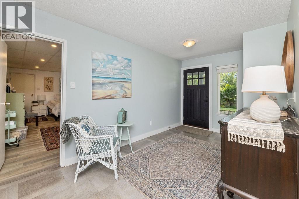 1200 Paggio Road, Roberts Creek, British Columbia  V0N 2W2 - Photo 30 - R3070262