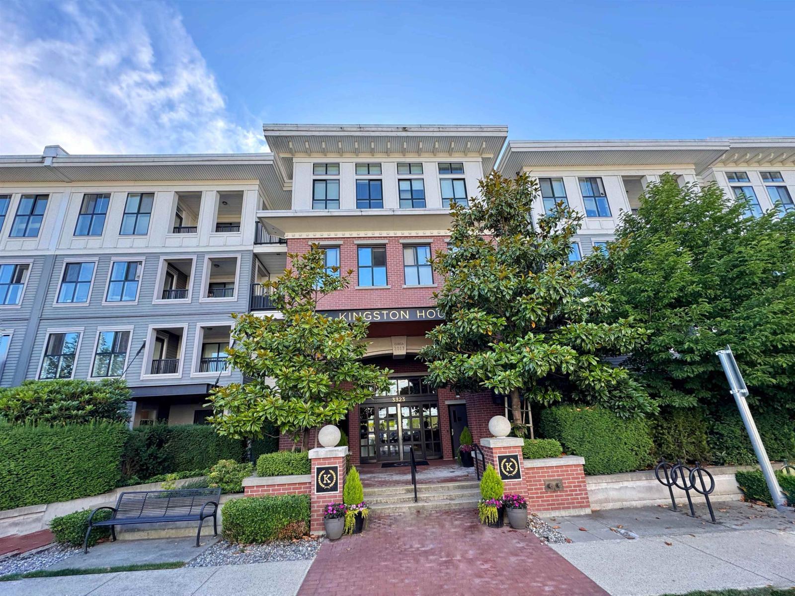 405 3323 151 STREET, Surrey, British Columbia