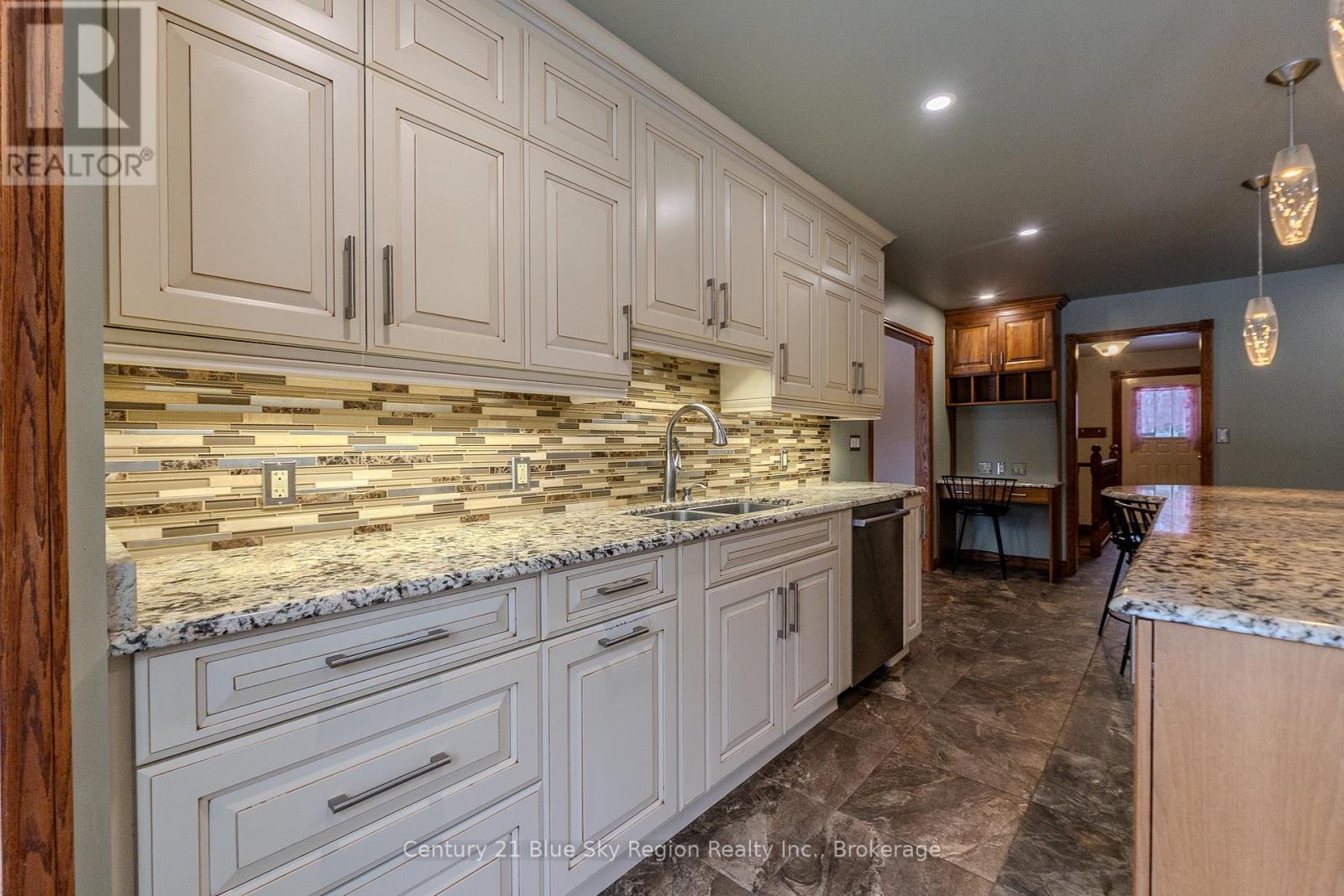 45 Chadbourne Drive, North Bay, Ontario  P1B 8G2 - Photo 10 - X12578910