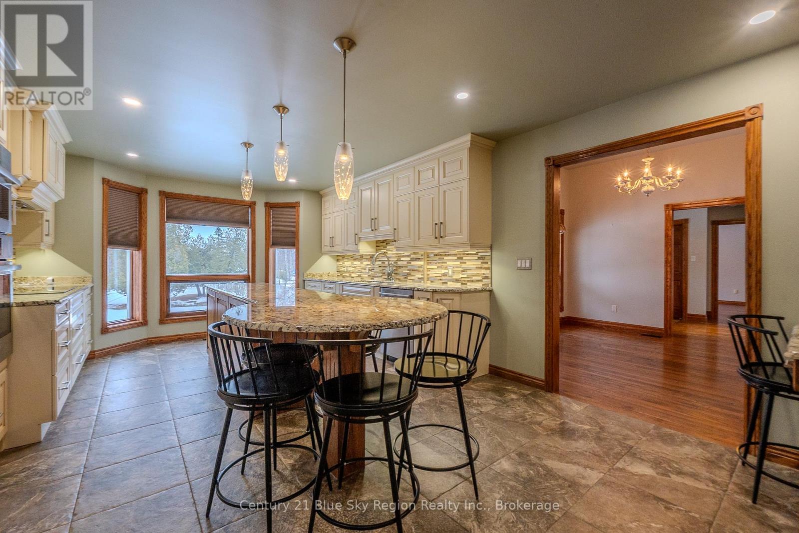 45 Chadbourne Drive, North Bay, Ontario  P1B 8G2 - Photo 12 - X12578910