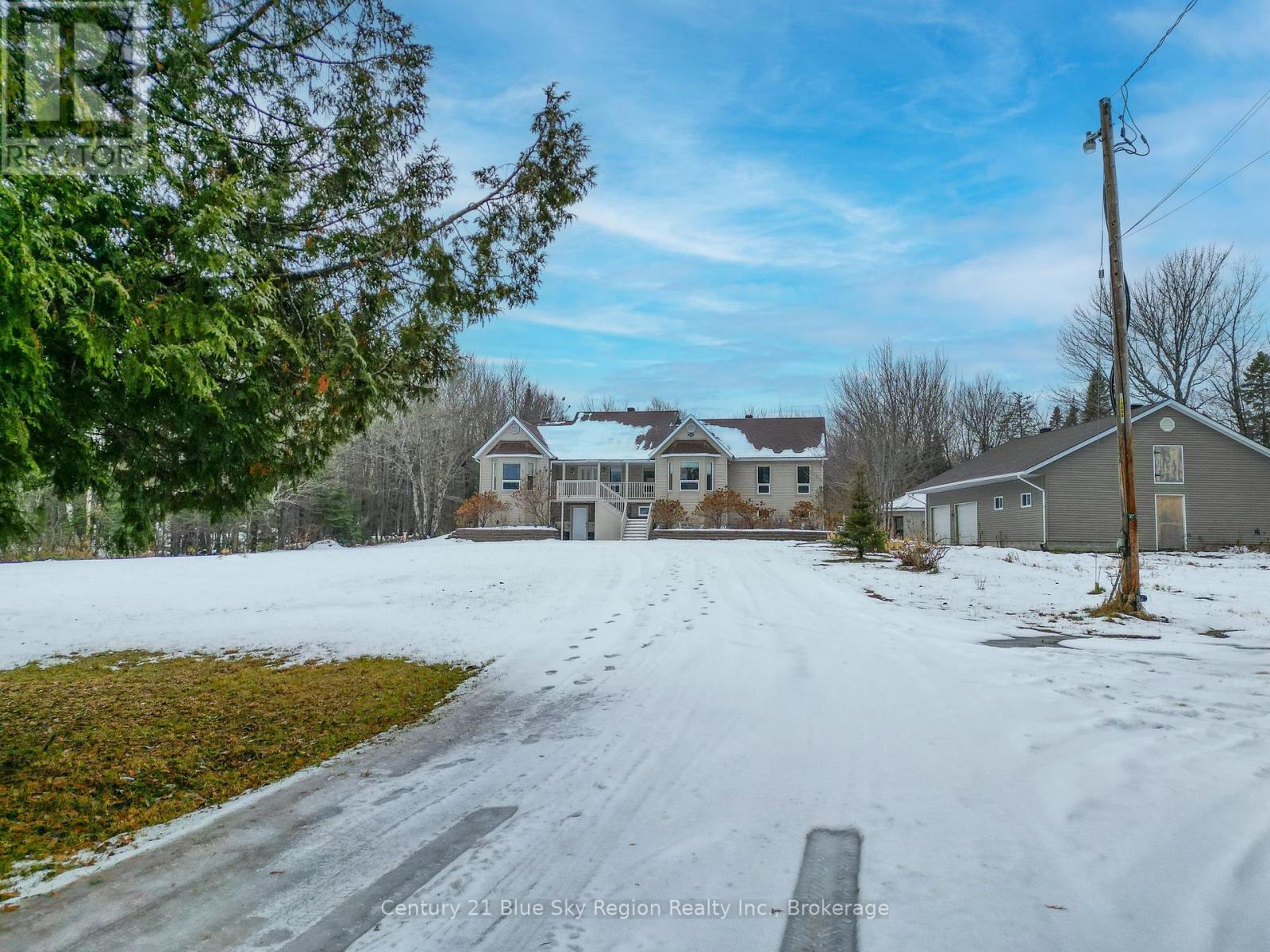 45 Chadbourne Drive, North Bay, Ontario  P1B 8G2 - Photo 2 - X12578910