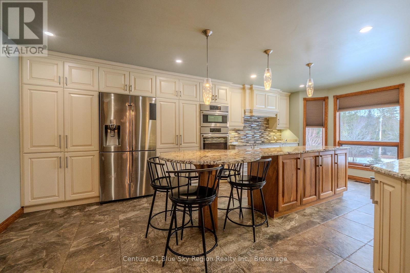 45 Chadbourne Drive, North Bay, Ontario  P1B 8G2 - Photo 9 - X12578910