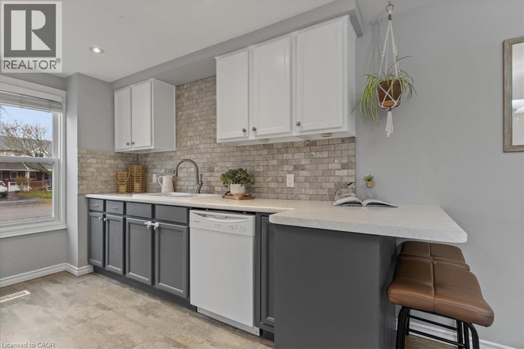 98 Grandridge Crescent, Guelph, Ontario  N1H 8G3 - Photo 16 - 40790404