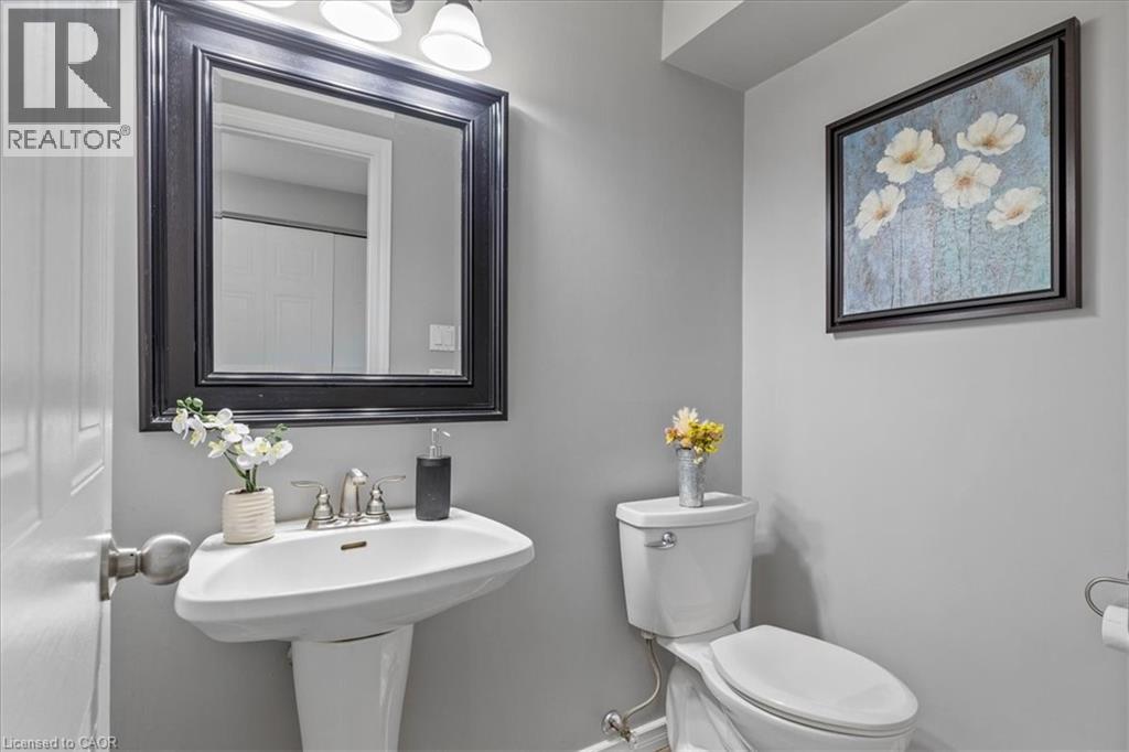 98 Grandridge Crescent, Guelph, Ontario  N1H 8G3 - Photo 5 - 40790404