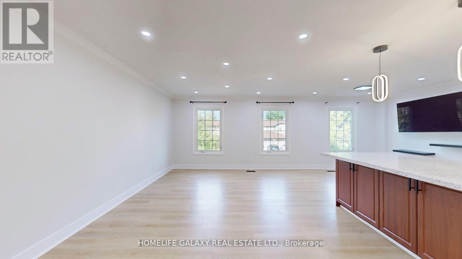 1882 Shadybrook Drive, Pickering, Ontario  L1V 3A8 - Photo 6 - E12578188