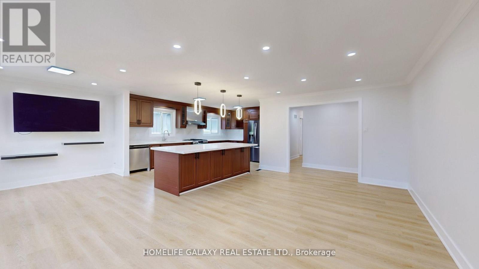 1882 Shadybrook Drive, Pickering, Ontario  L1V 3A8 - Photo 9 - E12578188