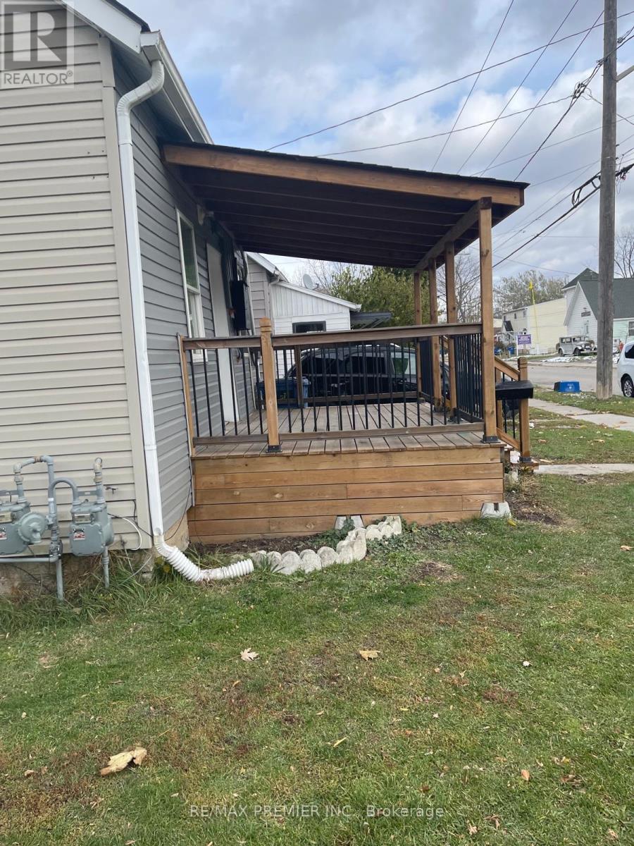 A - 189 King Street E, Chatham-Kent, Ontario  N7M 3N3 - Photo 2 - X12535024