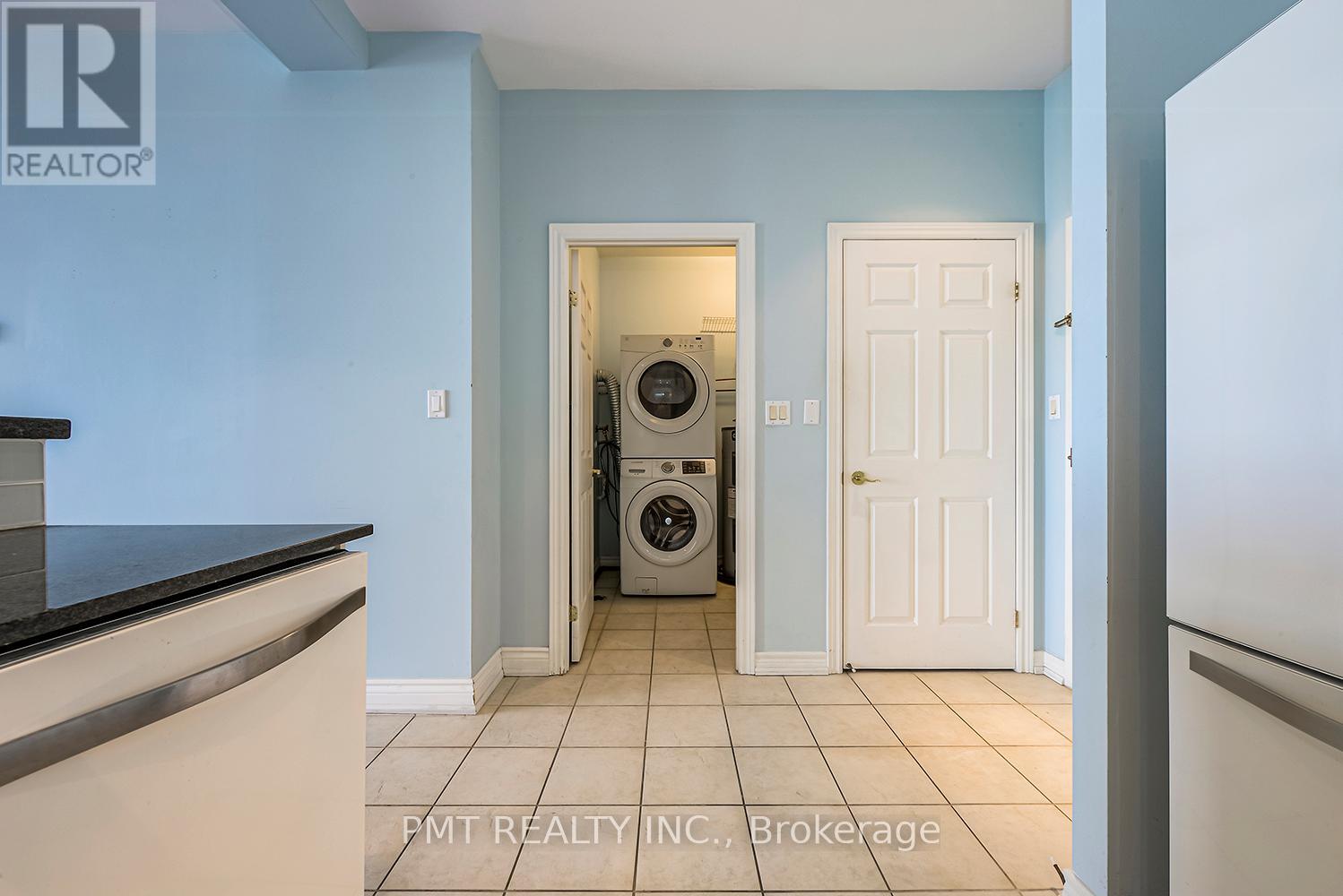 606 - 1 Leaside Park Drive, Toronto, Ontario  M4H 1R1 - Photo 10 - C12578838