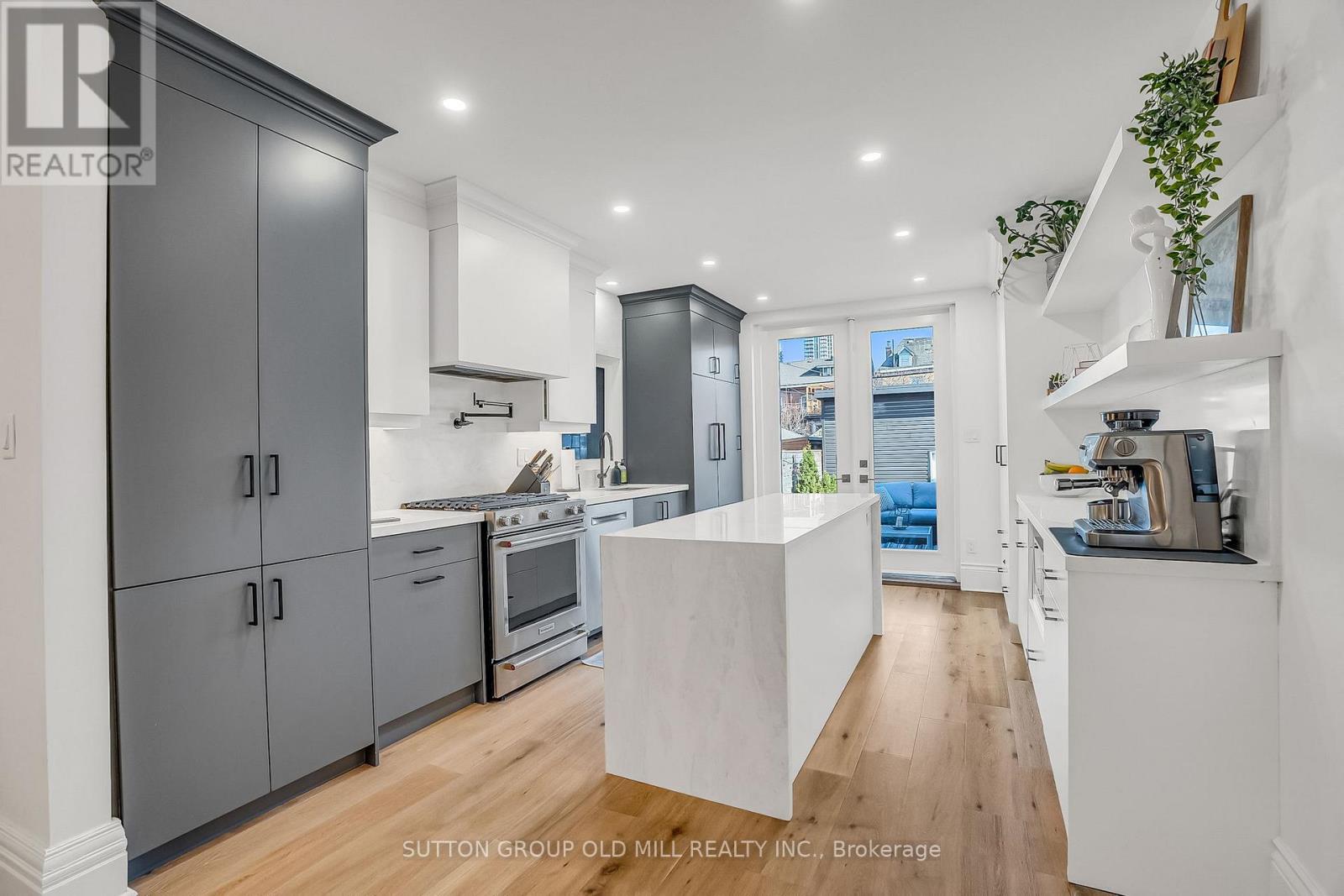 323 Clinton Street, Toronto, Ontario  M6G 2Y7 - Photo 10 - C12578864