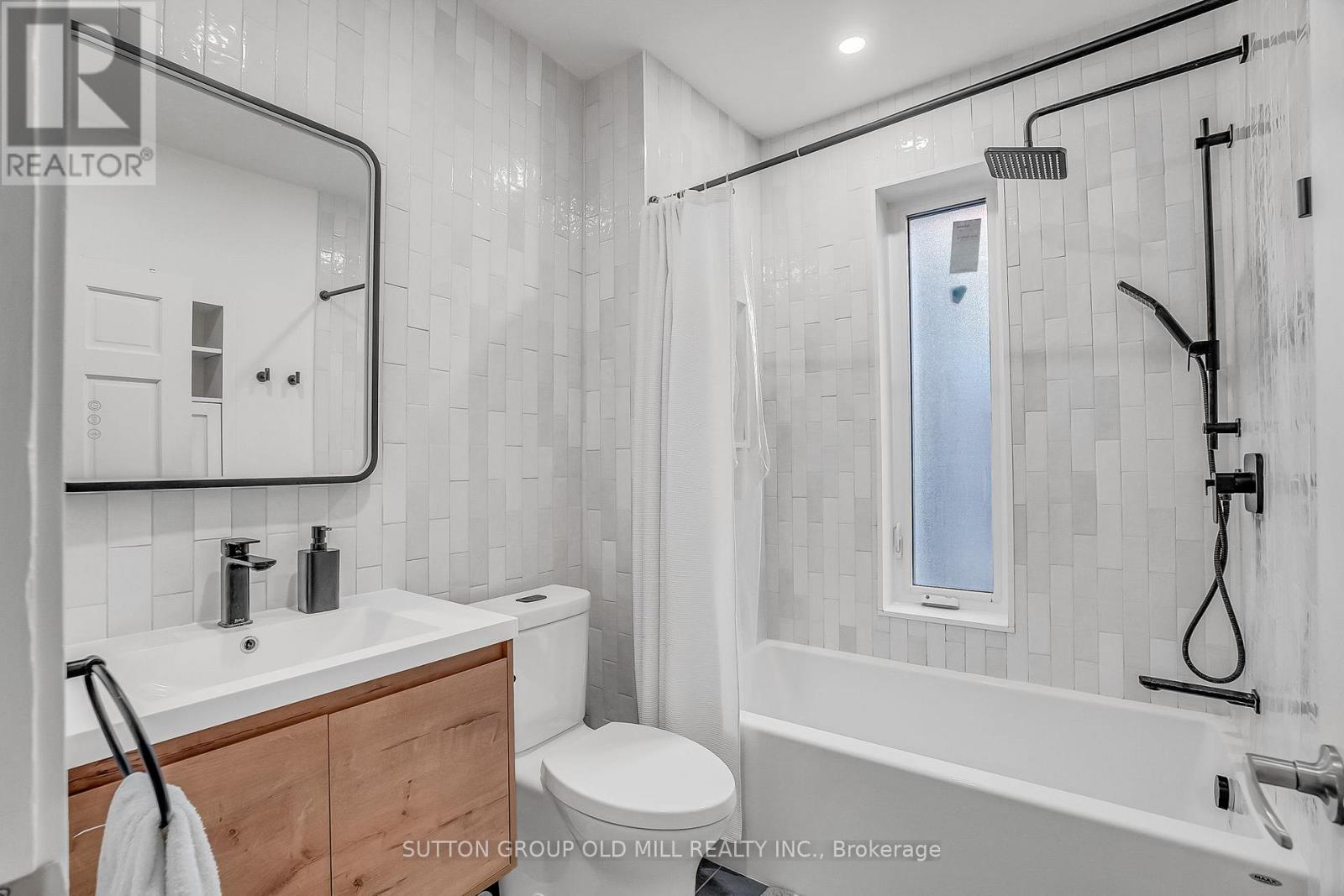 323 Clinton Street, Toronto, Ontario  M6G 2Y7 - Photo 28 - C12578864