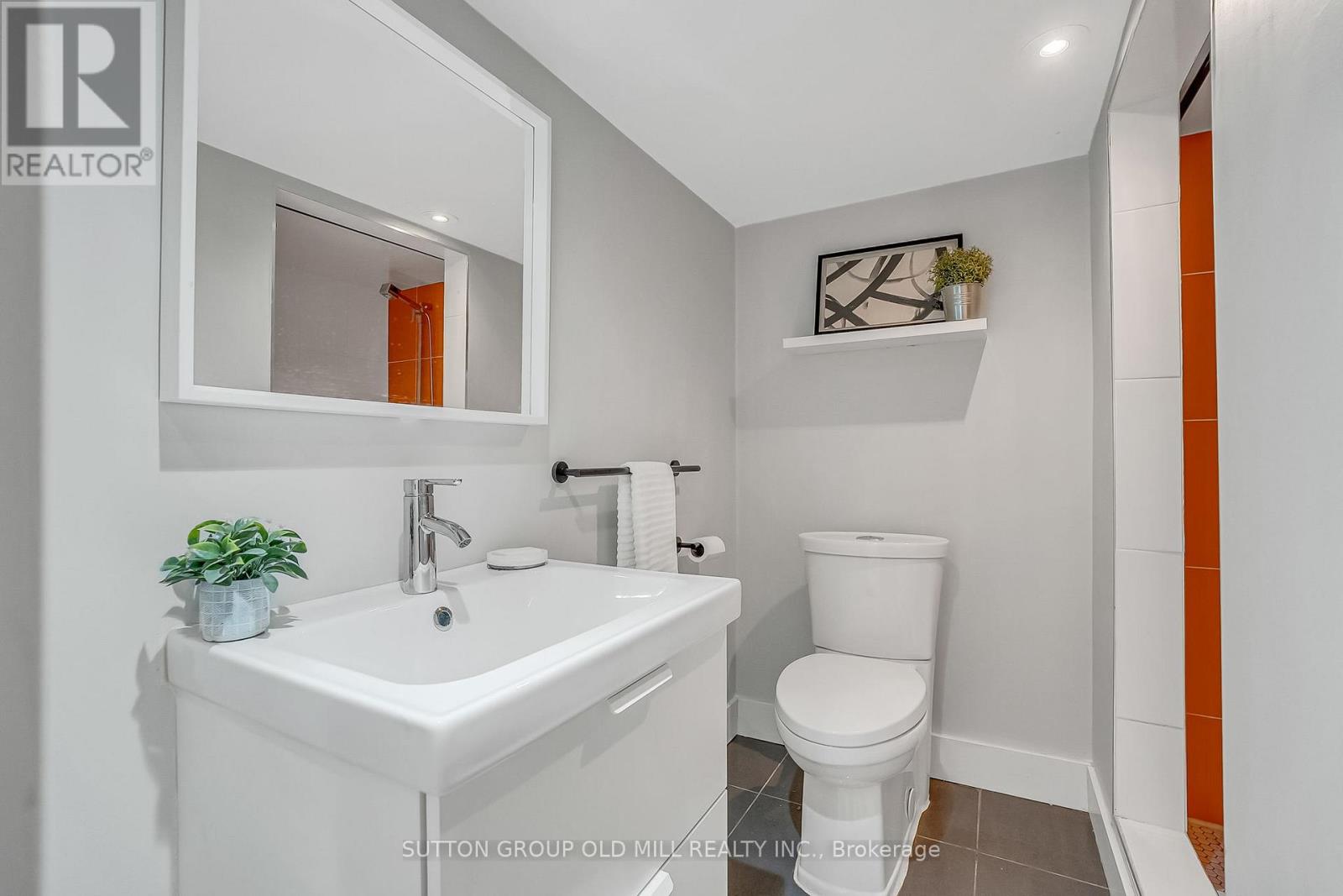 323 Clinton Street, Toronto, Ontario  M6G 2Y7 - Photo 36 - C12578864