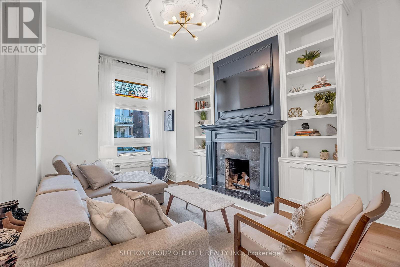 323 Clinton Street, Toronto, Ontario  M6G 2Y7 - Photo 4 - C12578864