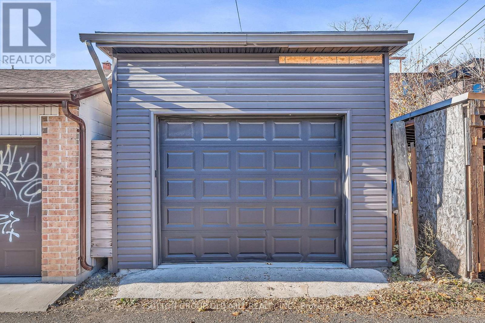 323 Clinton Street, Toronto, Ontario  M6G 2Y7 - Photo 43 - C12578864