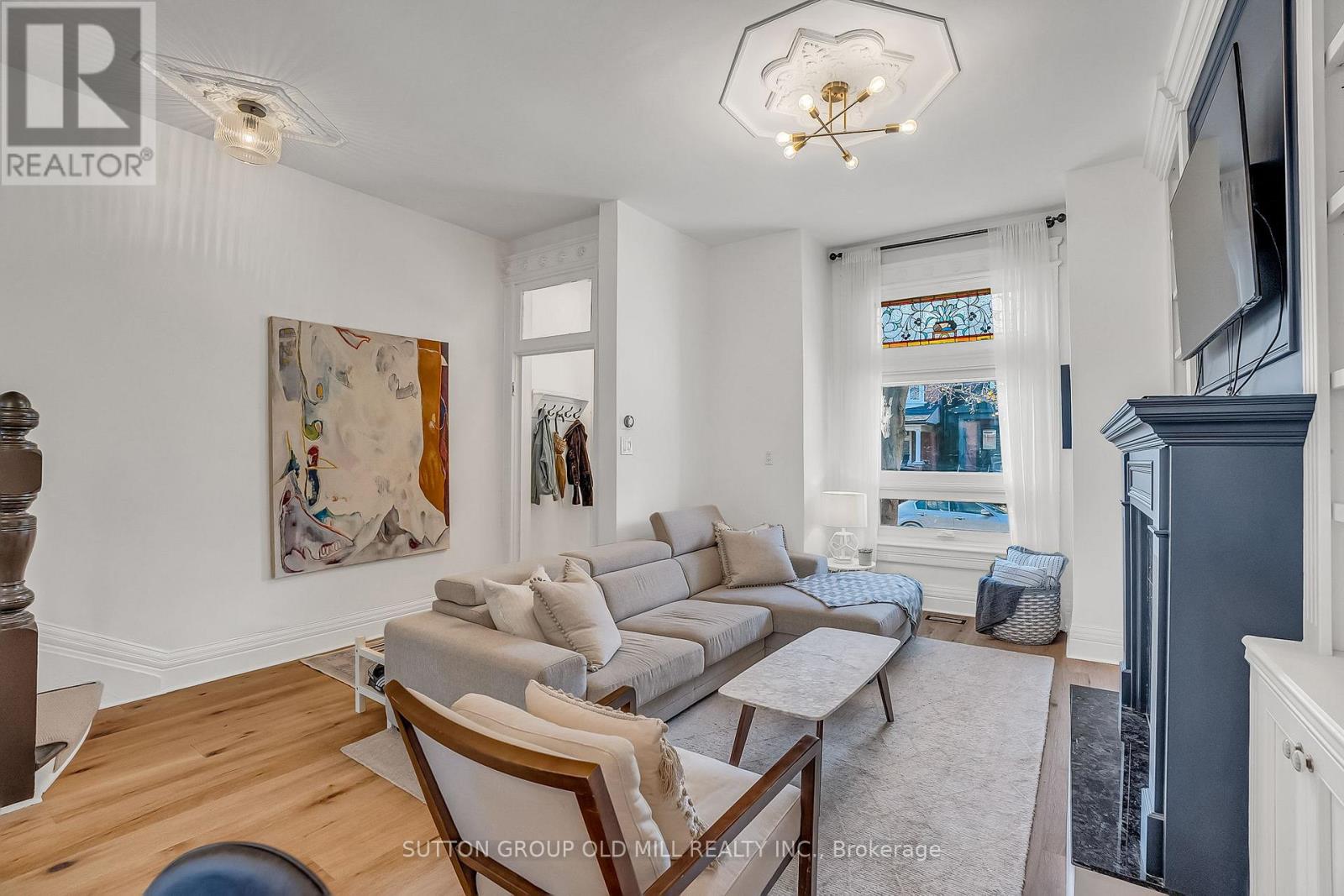 323 Clinton Street, Toronto, Ontario  M6G 2Y7 - Photo 5 - C12578864