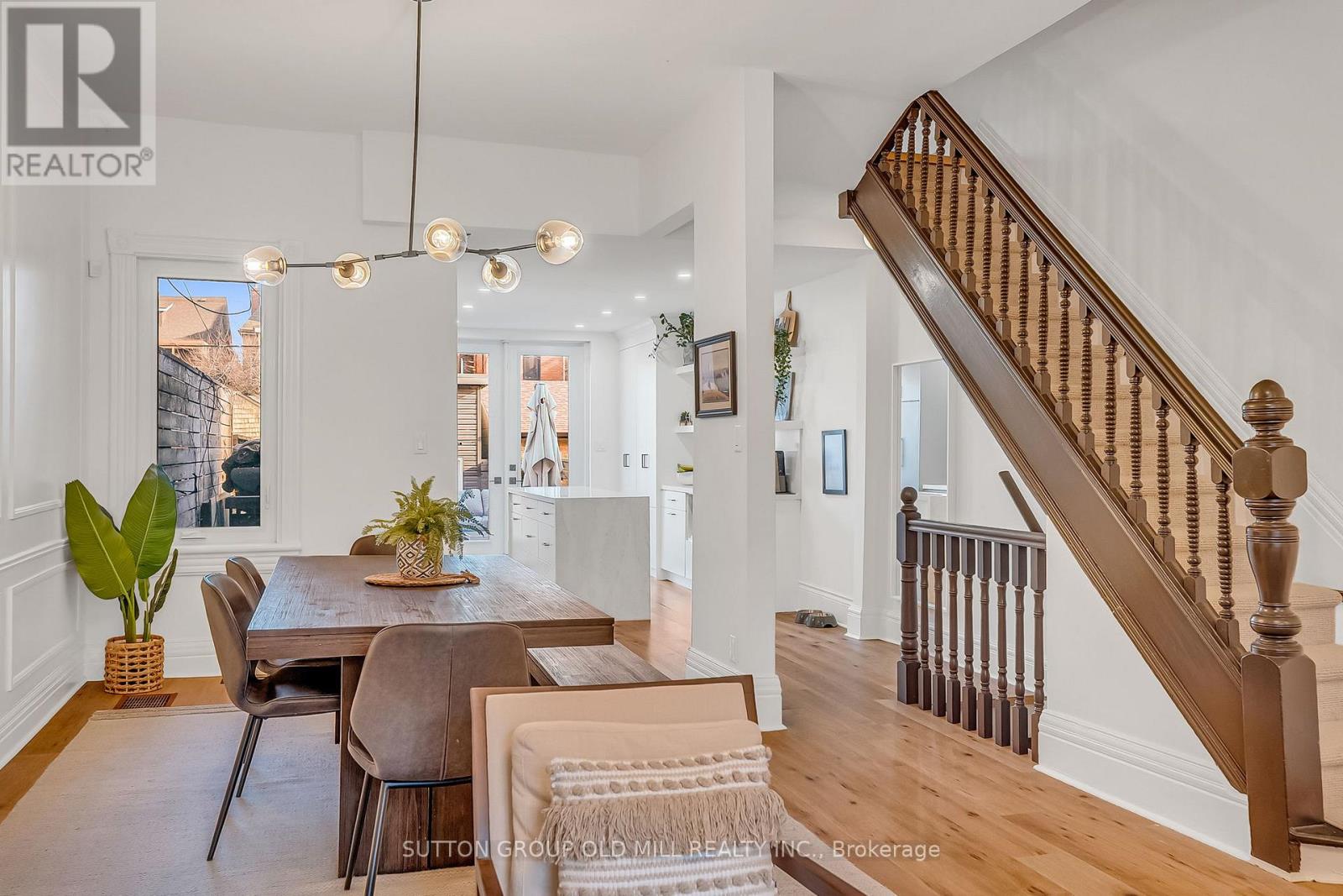 323 Clinton Street, Toronto, Ontario  M6G 2Y7 - Photo 7 - C12578864