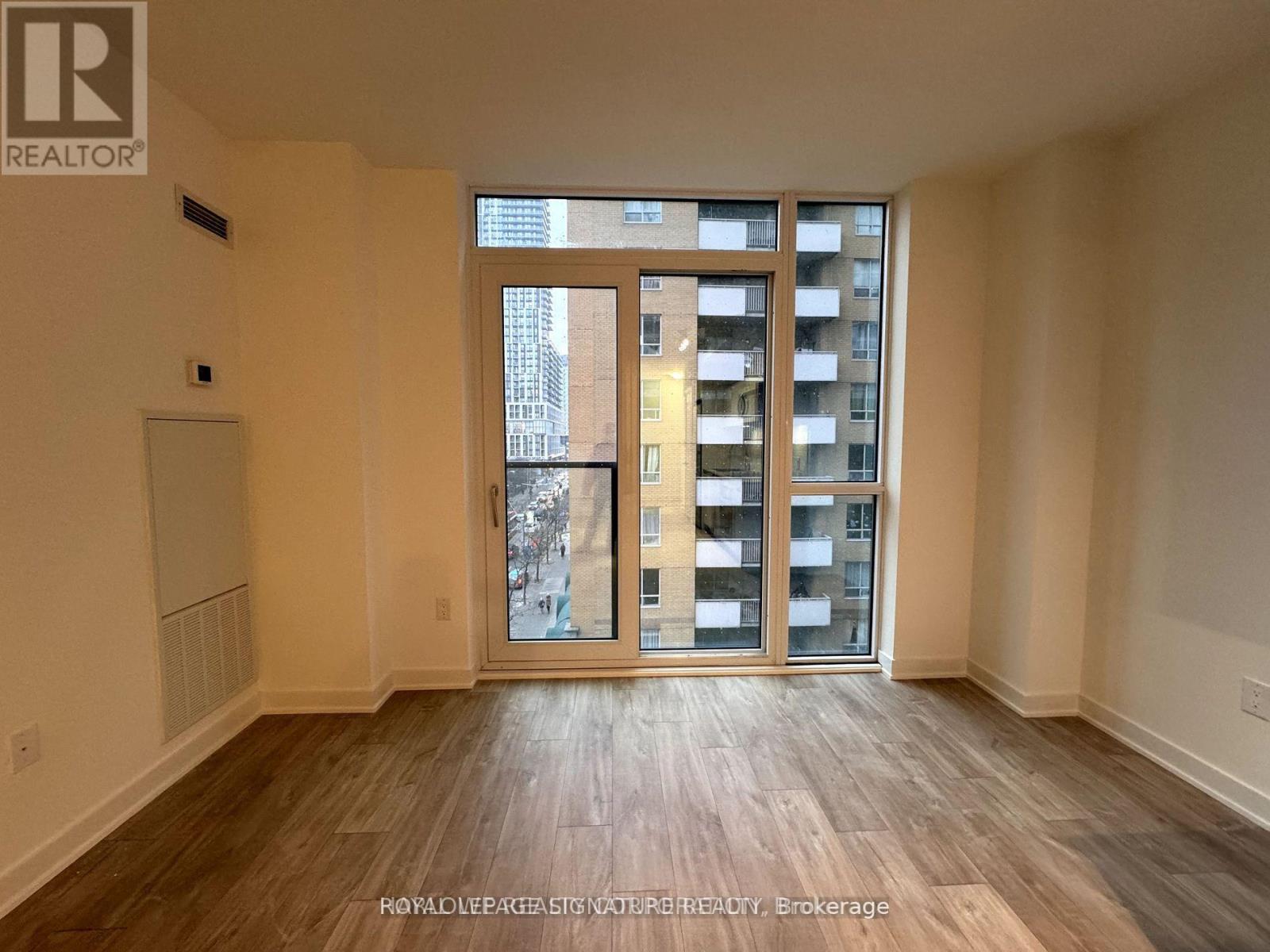 404 - 100 Dalhousie Street, Toronto, Ontario  M5B 0C7 - Photo 4 - C12578894