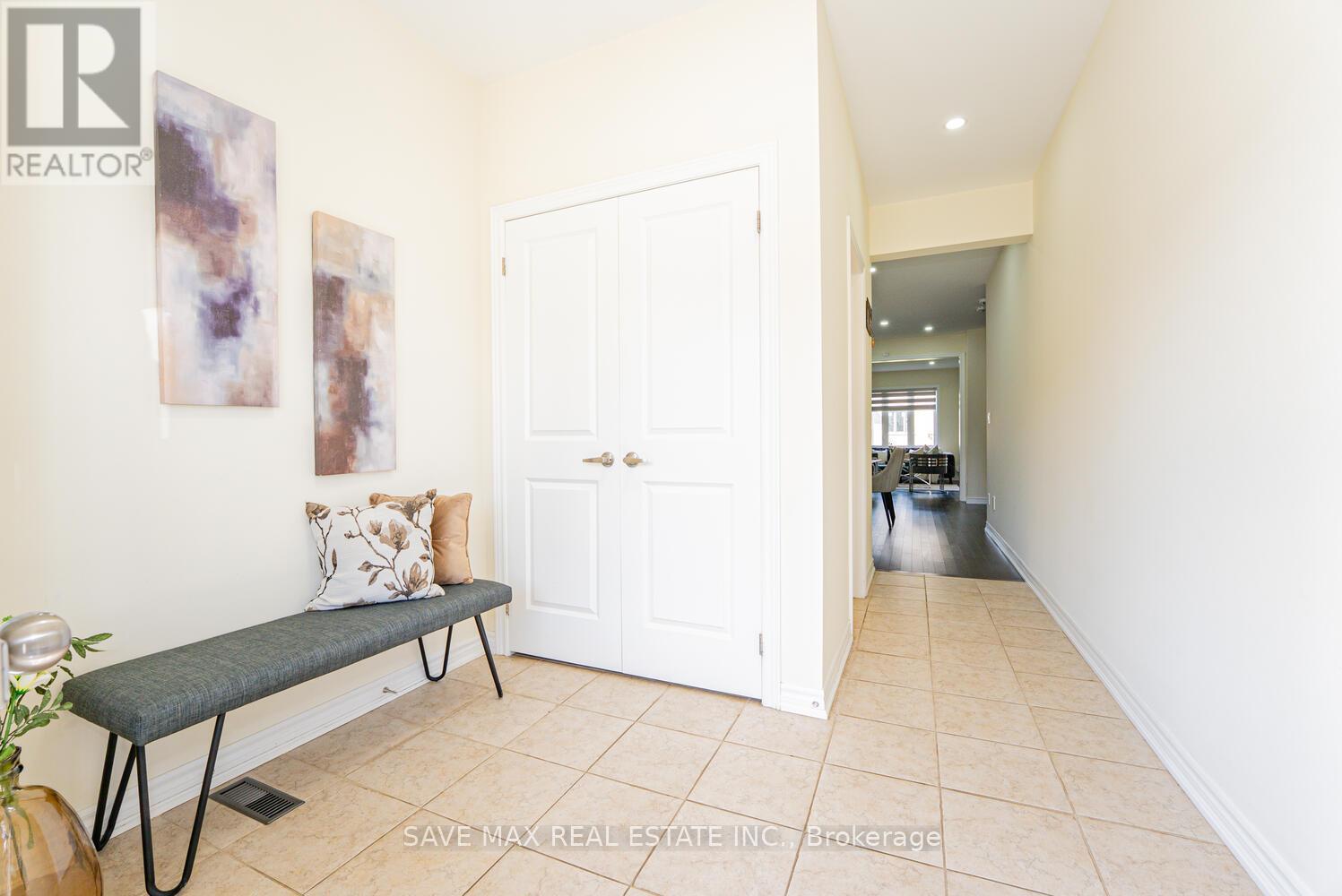 20 Bertram Gate, Whitby, Ontario  L1N 9Y6 - Photo 5 - E12578854