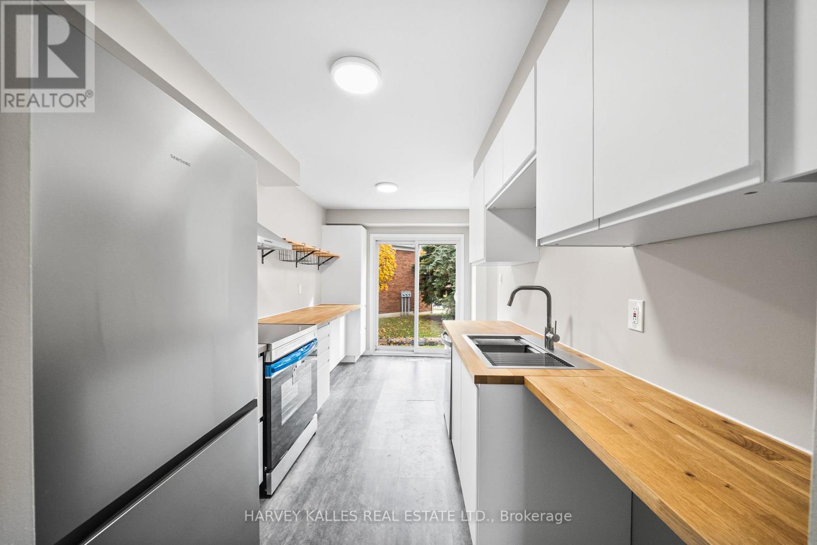 221 - 10 Bassett Boulevard, Whitby, Ontario  L1N 9C8 - Photo 10 - E12578860