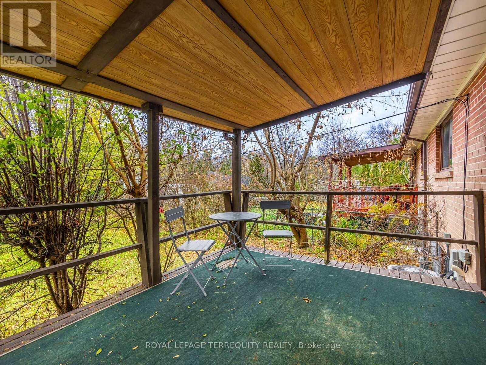 34 Athenia Court, Toronto, Ontario  M1E 2C1 - Photo 13 - E12578902