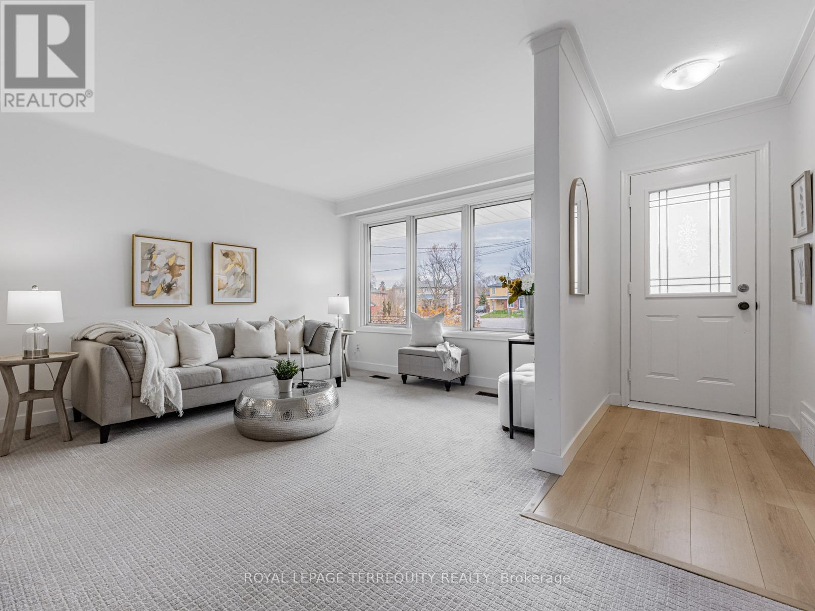 34 Athenia Court, Toronto, Ontario  M1E 2C1 - Photo 2 - E12578902