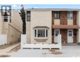 3927 Gordon ROAD Albert Park