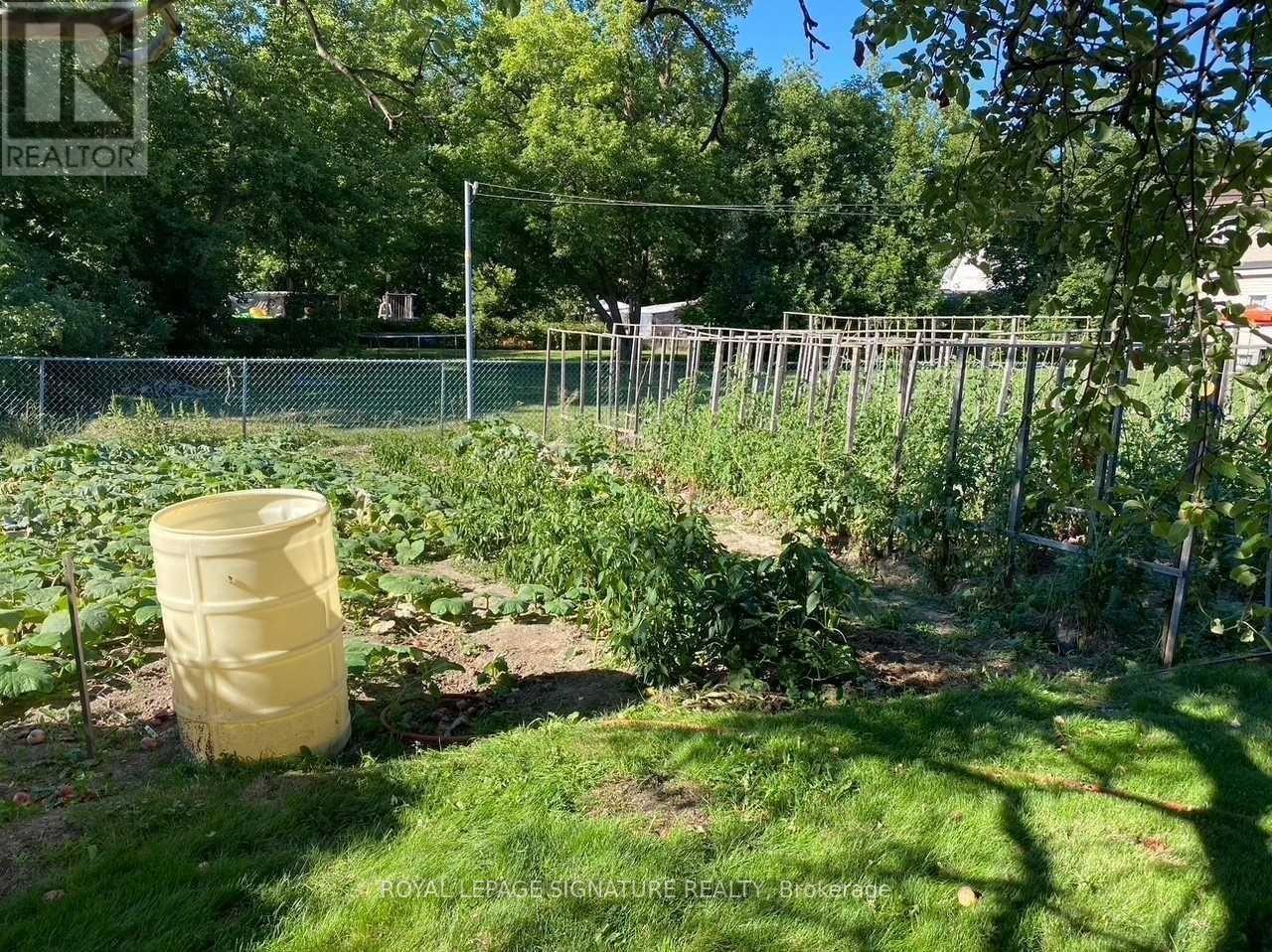 10090 Keele Street, Vaughan, Ontario  L6A 1G3 - Photo 18 - N12578834