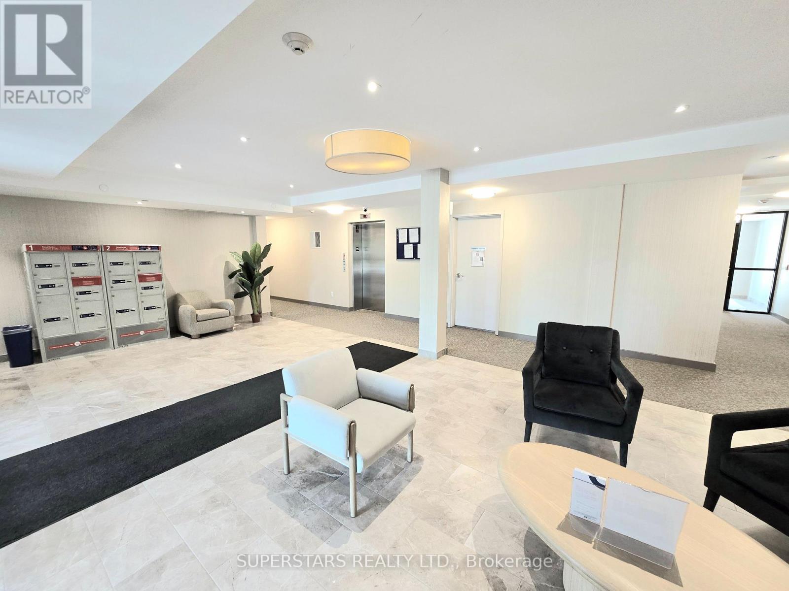 305 - 1709 Bur Oak Avenue, Markham, Ontario L6E 0V7 - Photo 4 - N12578842