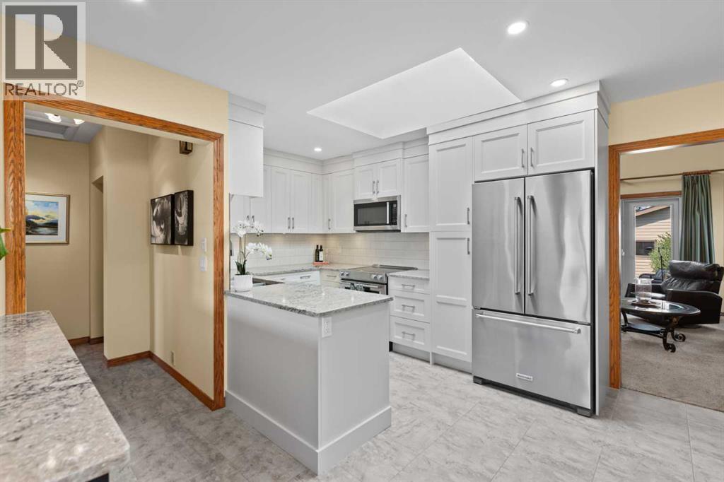 2224 24 Avenue Nw, Calgary, Alberta  T2M 1Z7 - Photo 6 - A2257380