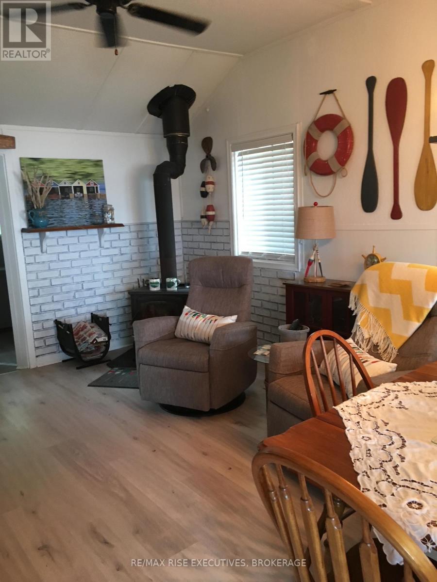 5065 Lower Round Lake Road, Frontenac, Ontario  K0H 1H0 - Photo 6 - X12578966