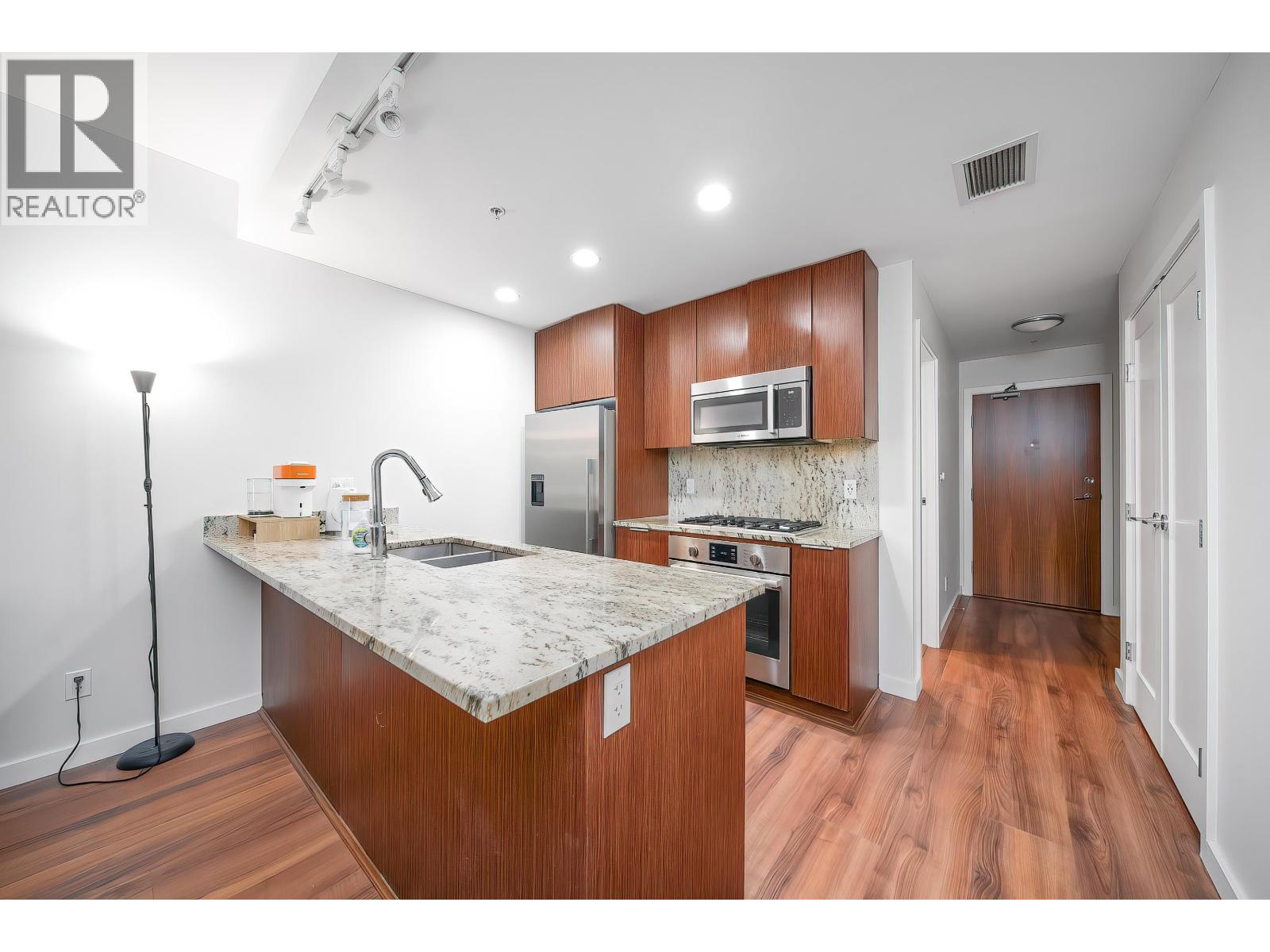 501 8688 Hazelbridge Way, Richmond, British Columbia  V6X 0R6 - Photo 7 - R3042297