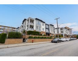 <div class="price">$590,000</div> 102 15169 Buena Vista Avenue, White Rock<br><div style="margin-bottom:8px;"><small>RE/MAX 2000 Realty</small></div><div class='bed_bath'>2 Bed | 2 Bath</div>