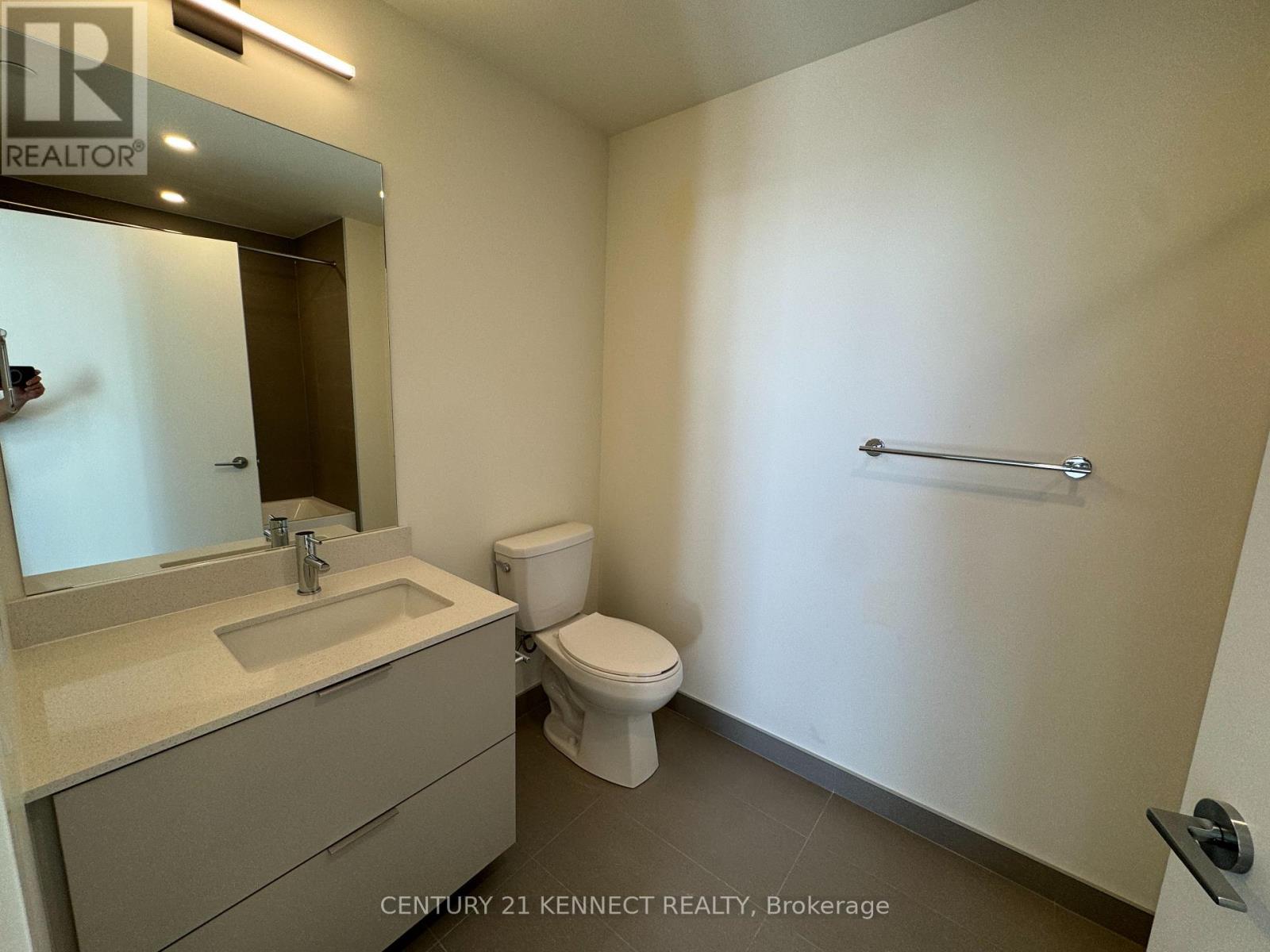 4708 - 89 Church Street, Toronto, Ontario  M5C 2G3 - Photo 5 - C12578142